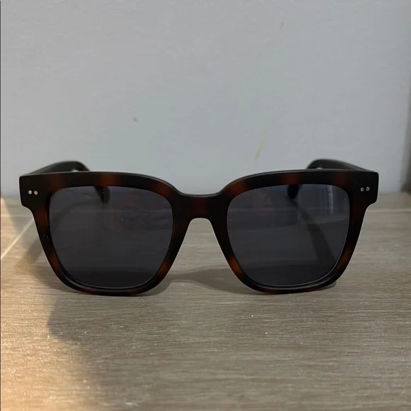Look optic laurel Stylish Tortoiseshell Sunglasses - Picture 1 of 11